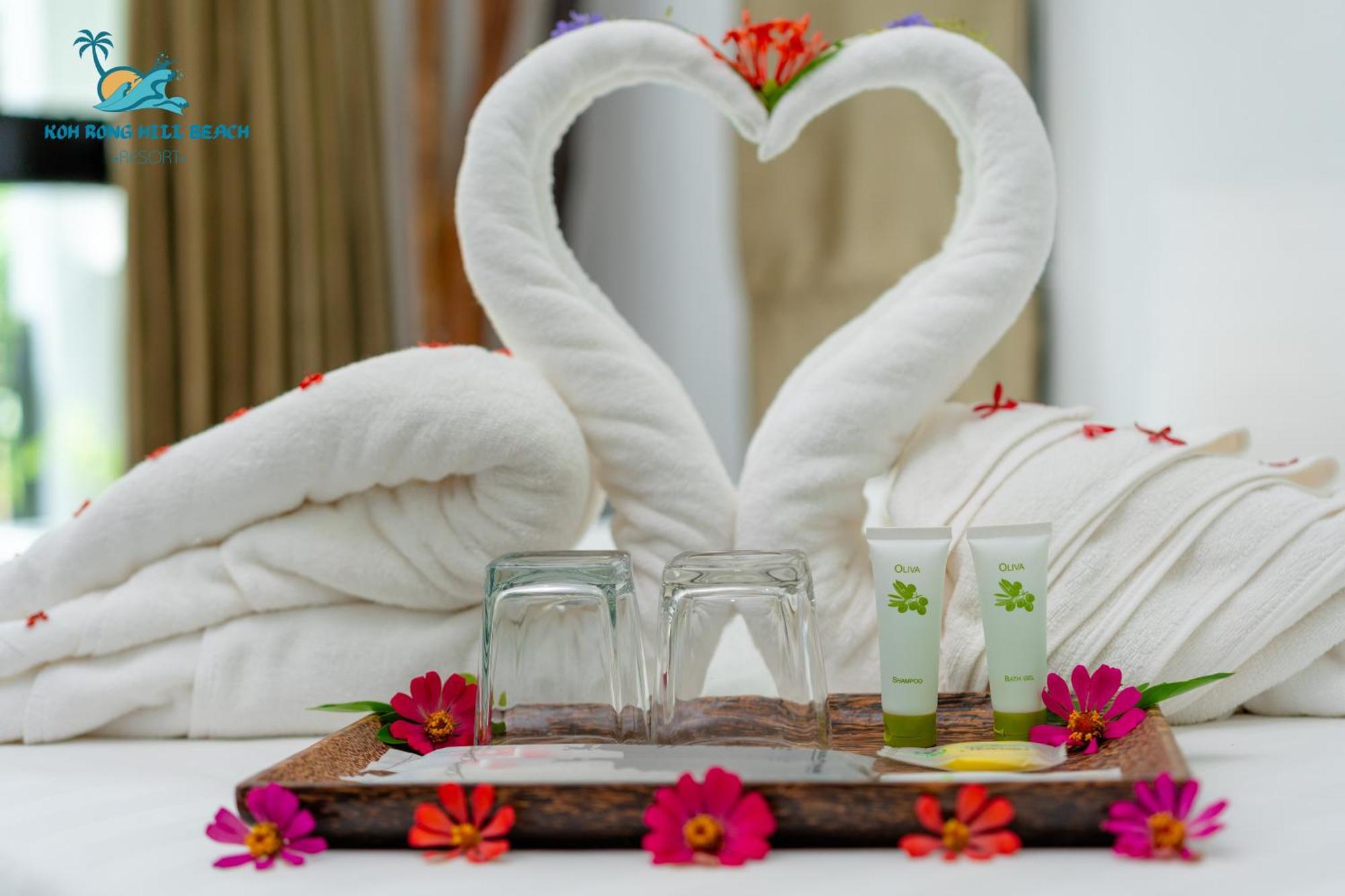 Koh Rong Hill Beach Resort Derm Tkov Village Екстер'єр фото