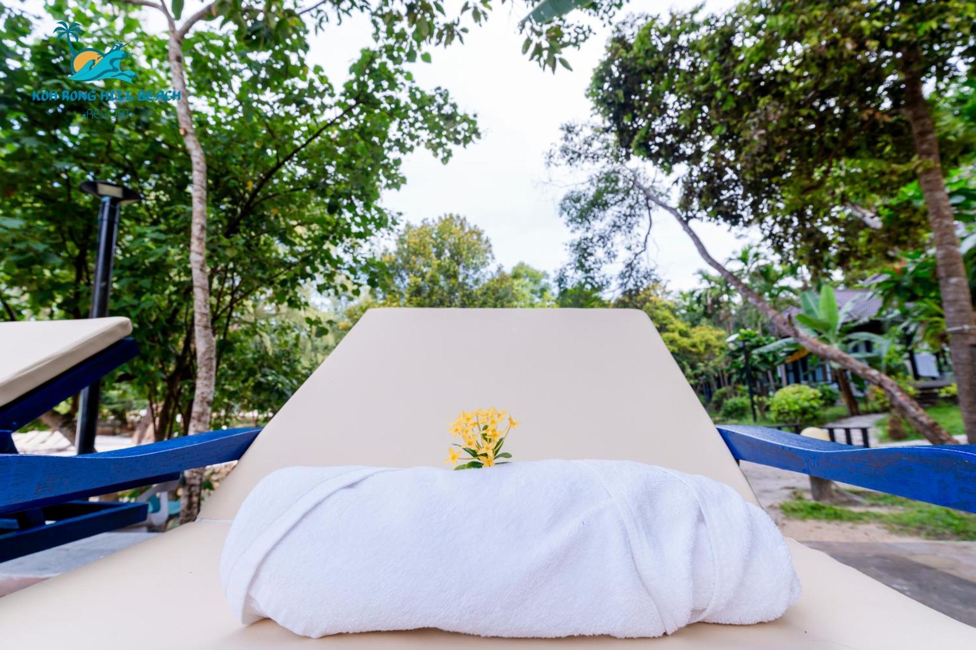 Koh Rong Hill Beach Resort Derm Tkov Village Екстер'єр фото